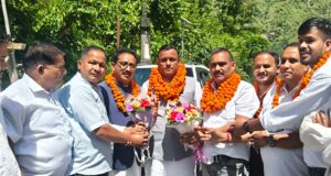 निजमुला सप्तकुंड घाटी में जिला सहकारी बैंक अध्यक्ष का भव्य स्वागत, ग्रामीणों ने लिया विकसित भारत-2047 का संकल्प