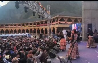 बद्रीनाथ में देवभूमि कल्चरल फेस्टिवल पर उठे सवाल, प्रशासन ने सेना से मांगा स्पष्टीकरण