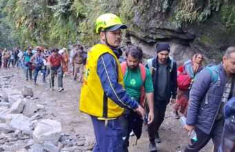 चीड़बासा स्लाइडिंग जोन में SDRF ने संभाला मोर्चा, 9 हजार यात्रियों को कराया सुरक्षित पार
