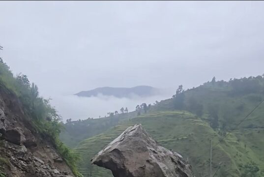 चमोली में बारिश का कहर, नंदप्रयाग-नंदानगर मोटर मार्ग बंद, आवाजाही ठप