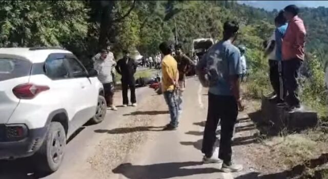 ब्रेकिंग न्यूज़ रुद्रप्रयाग : कार बाइक की आपस में भिड़ंत, बाइक सवार की मौके पर दर्दनाक मौत