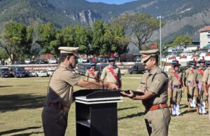 गोपेश्वर में पुलिस स्मृति दिवस पर शहीद जवानों को दी श्रद्धांजलि