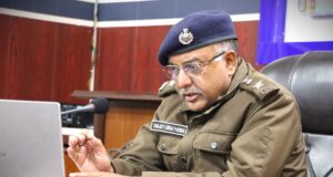 विधानसभा सत्र और त्योहारों की सुरक्षा को लेकर एसपी ने की समीक्षा, अधिकारियों को दिए निर्देश
