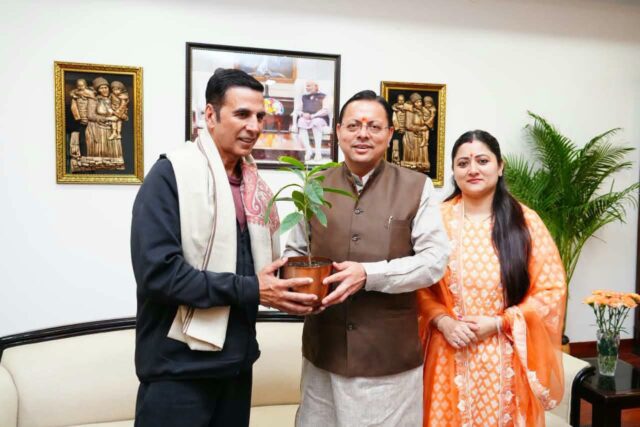 मुख्यमंत्री पुष्कर सिंह धामी से अभिनेता अक्षय कुमार ने की शिष्टाचार भेंट, उत्तराखण्ड की फिल्म नीति पर हुई चर्चा