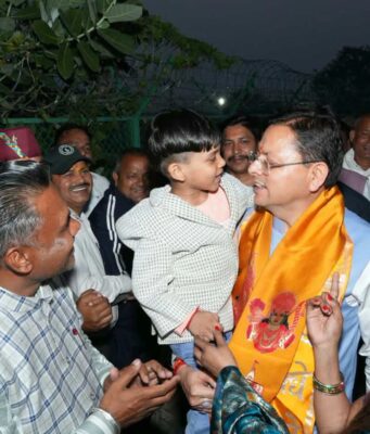 खटीमा में सीएम धामी ने सुनीं जनसमस्याएं, अधिकारियों को त्वरित निस्तारण के निर्देश