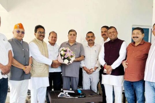 चमोली में मेडिकल कॉलेज खोलने की मांग, भाजपा प्रतिनिधिमंडल ने सौंपा ज्ञापन