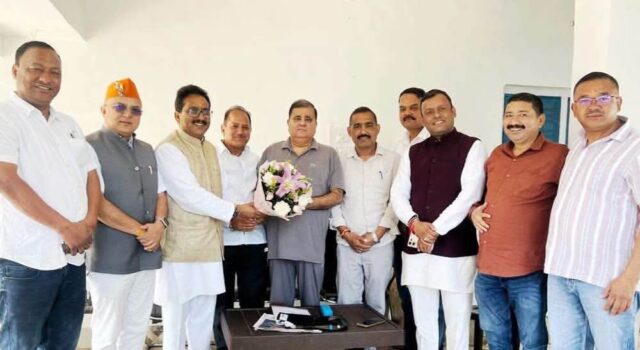 चमोली में मेडिकल कॉलेज खोलने की मांग, भाजपा प्रतिनिधिमंडल ने सौंपा ज्ञापन