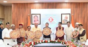 चम्पावत में पहली बार हुई कैबिनेट बैठक, सीमांत क्षेत्रों तक पहुंचेगा शासन