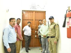 अपर जिलाधिकारी ने किया ईवीएम वेयर हाउस का मासिक निरीक्षण