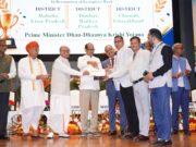 प्रधानमंत्री धन-धान्य कृषि योजना के तहत फसल विविधीकरण में उत्कृष्ट कार्यों के लिए चमोली सम्मानित