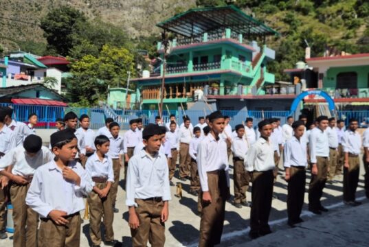 विजयादशमी पर राष्ट्रीय स्वयंसेवक संघ ने स्थापना के 100 वर्ष पूरे होने पर किया पथ संचलन