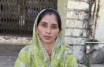 नारायणबगड़ स्वास्थ्य केंद्र की बदहाली के खिलाफ अनिश्चितकालीन धरना शुरू, पांच सूत्रीय मांगों पर अड़े क्षेत्र पंचायत सदस्य